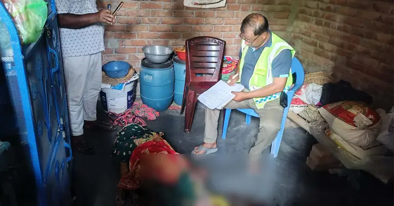 গৃহবধূর মরদেহ